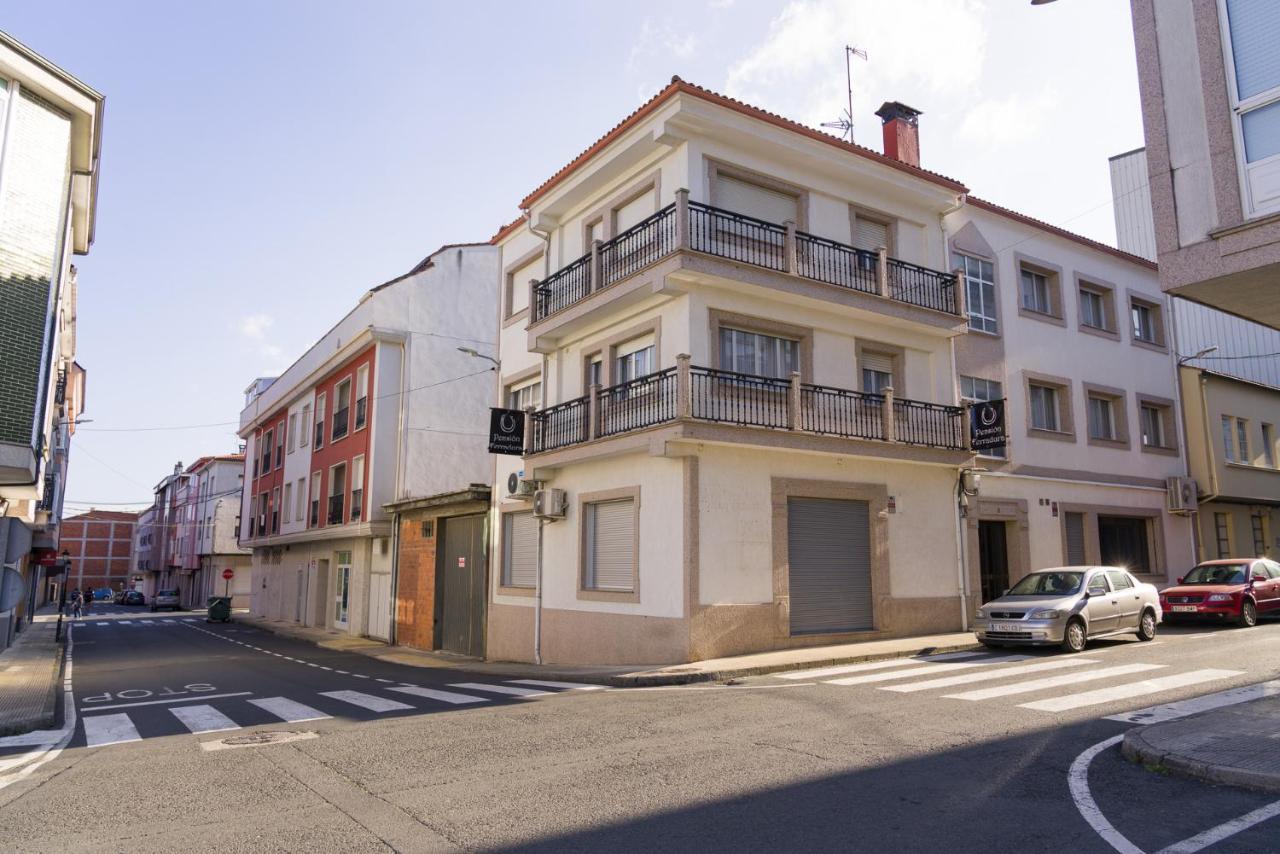 Pension Ferradura Melide Exterior photo